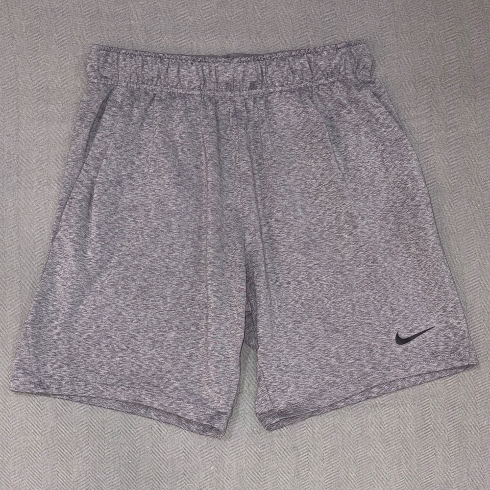 Nike Men's Heathered Gray Athletic Shorts